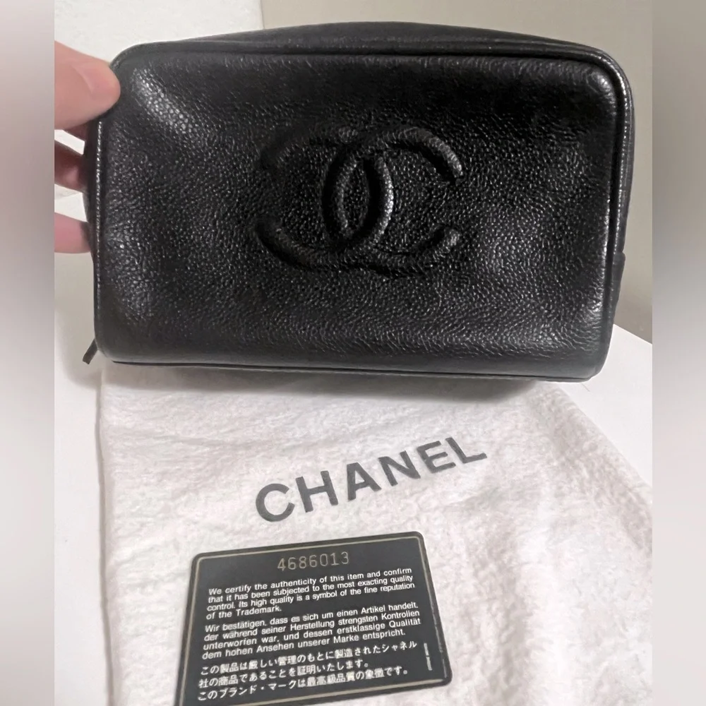 Chanel CC Timeless Dopp Cosmetic Pouch in Black Caviar Leather. Authentic - Picture 1 of 13